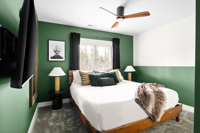 Building Photo - 323 Deer Creek Rd