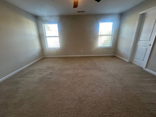 Building Photo - 224 Jerri Ln