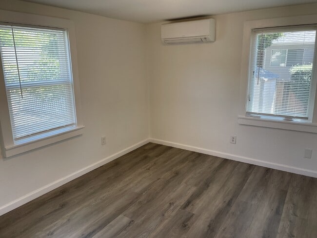 Building Photo - Charming and cozy 2 bedroom home in prime location of Walnut Creek!