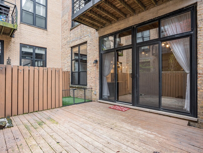 Building Photo - 2300 W Wabansia Ave