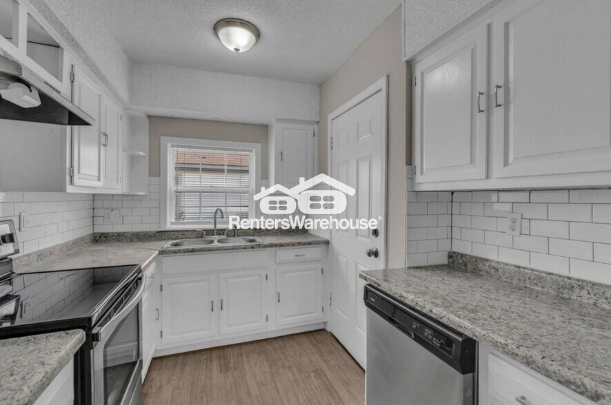Building Photo - 6428 Agnes Ave