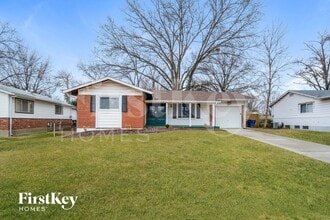Building Photo - 2415 Cambridge Dr