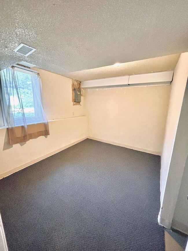 Building Photo - 6124 73rd Ave N