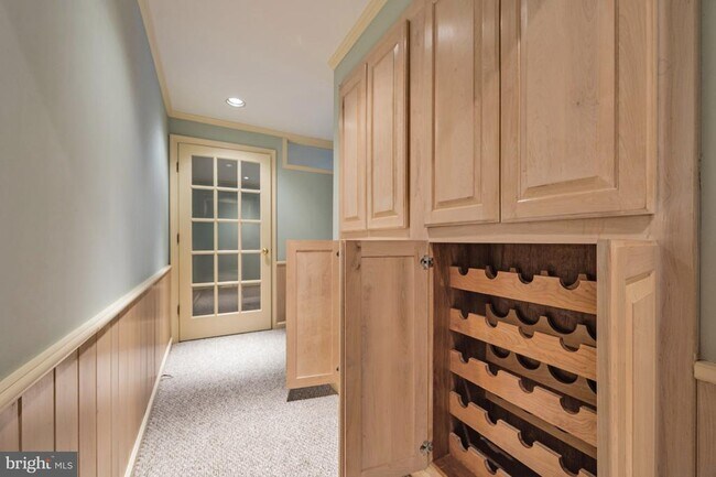 Building Photo - 8815 Surrey Ct