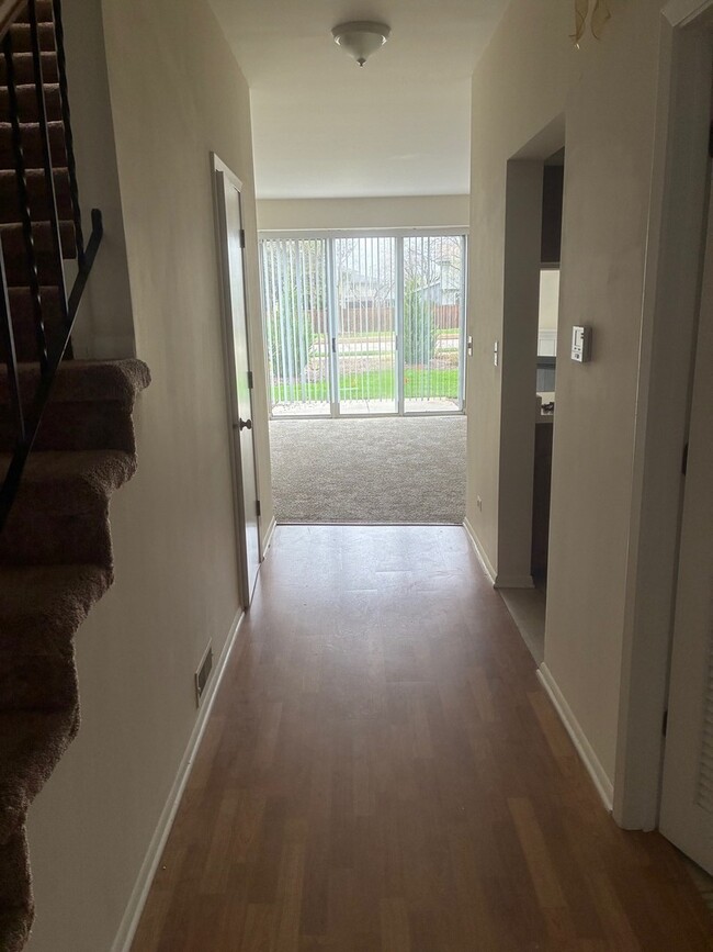 Building Photo - 1158 Regency Dr