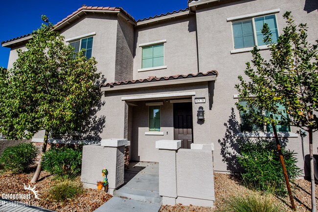 Primary Photo - Stunning 3Bdm 2.5Ba Row Home in a Gated Co...
