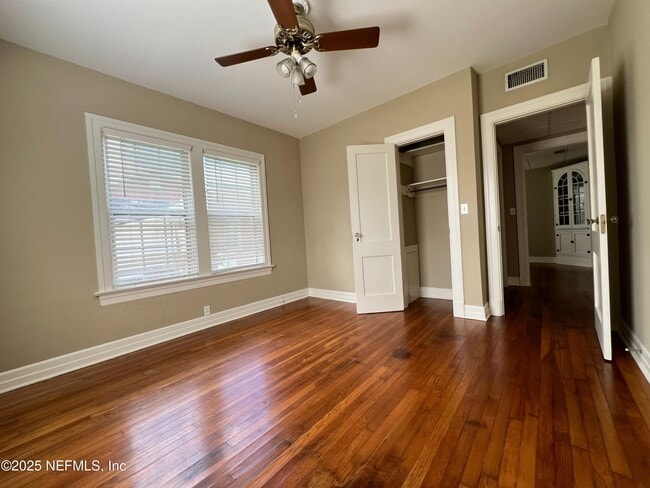 Building Photo - 1046 Riviera St