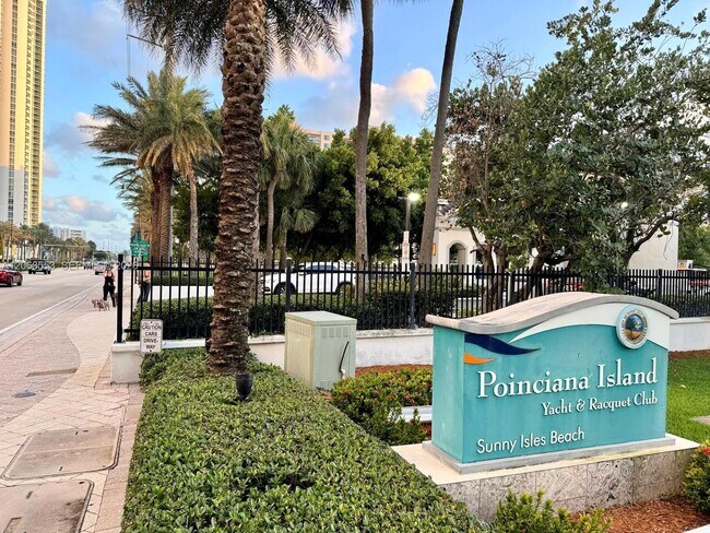 Building Photo - 336 Poinciana Island Dr