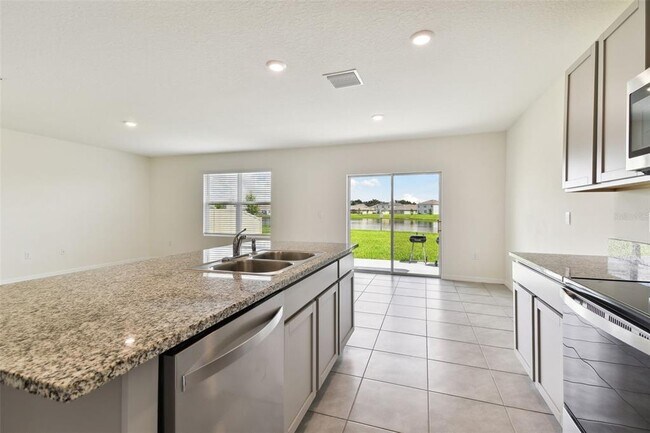 Building Photo - 33405 Hamilton Hl Ln