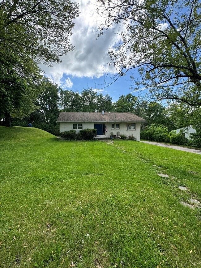Building Photo - 35 Top O Hill Rd