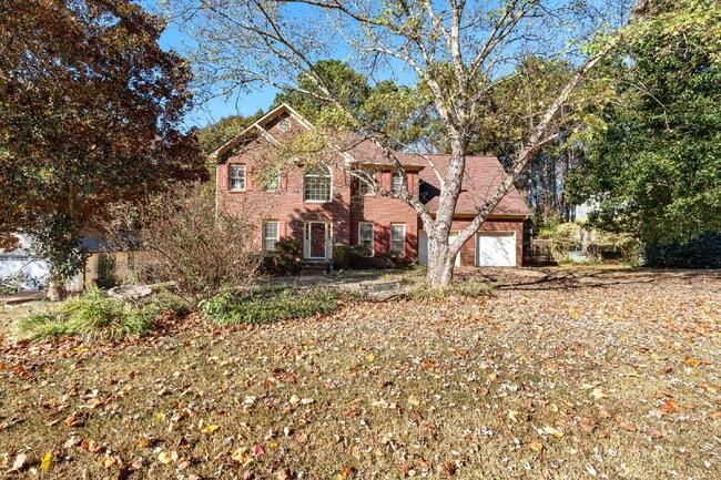 Building Photo - Three Bedroom Rental directly next to Arnall Middle School