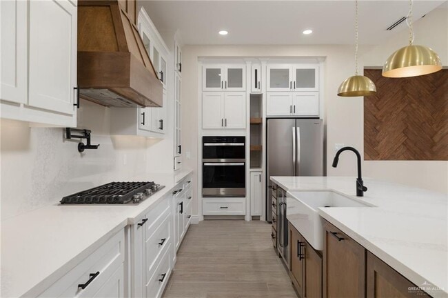 Building Photo - 22 Linva Ave