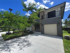 Building Photo - 1167 NW 2nd St