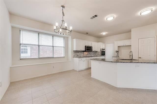 Building Photo - 3605 Carrington Dr