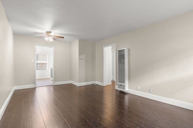 Interior Photo - 201-209 E 12th Street