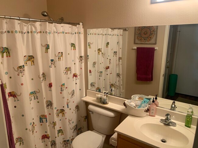 Building Photo - 1205 Simms Ave