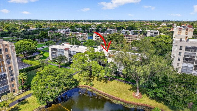 Building Photo - 14375 Strathmore Ln