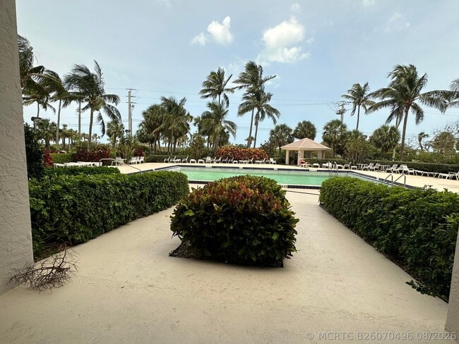 Building Photo - 5047 N Hwy A1A
