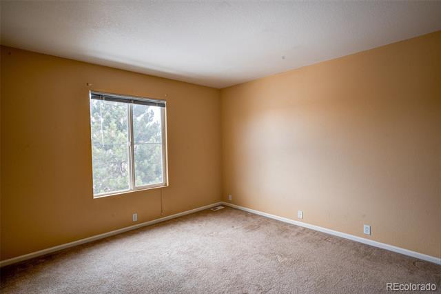 Building Photo - 6065 Ensemble Heights
