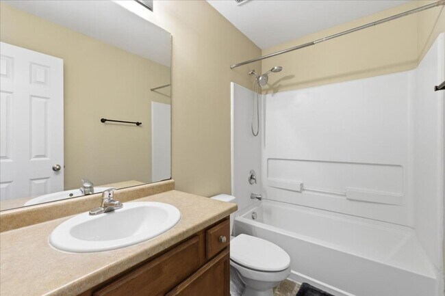 Building Photo - Private Backyard + Pet-Friendly Living Near Pooler & Savannah – Move-In Ready