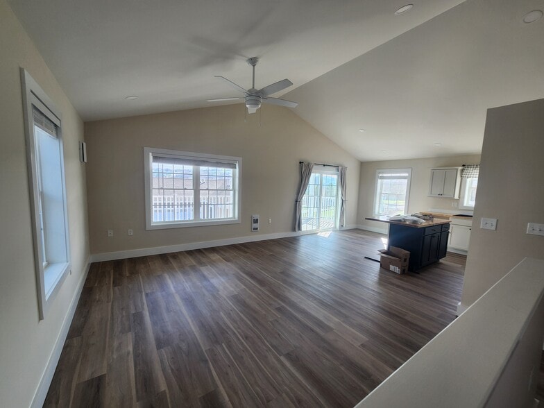 Building Photo - 69 Ivan Dr