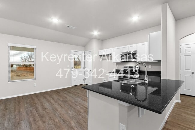 Building Photo - Gorgeous home ready for you!