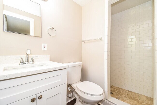 Building Photo - 7563 Patrice Ct