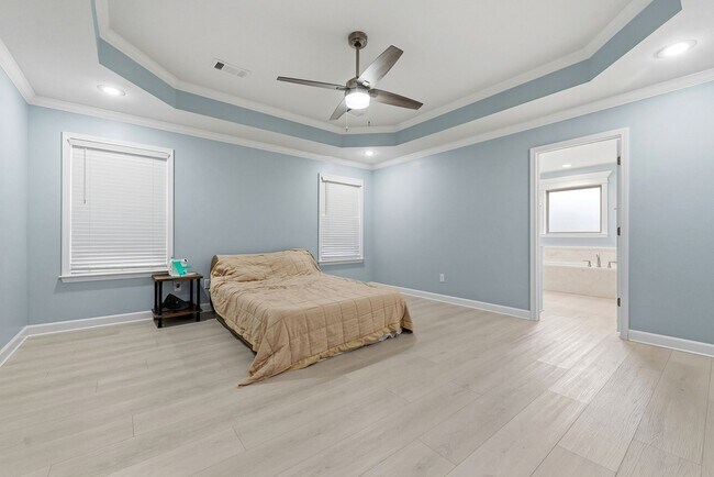 Building Photo - Mins from LRAFB with Solar panels