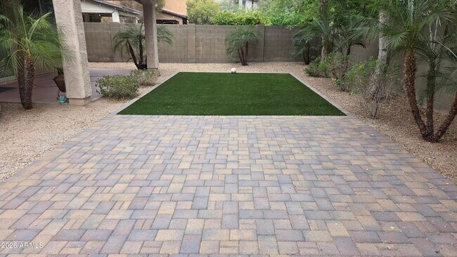 Building Photo - 3607 E Salter Dr