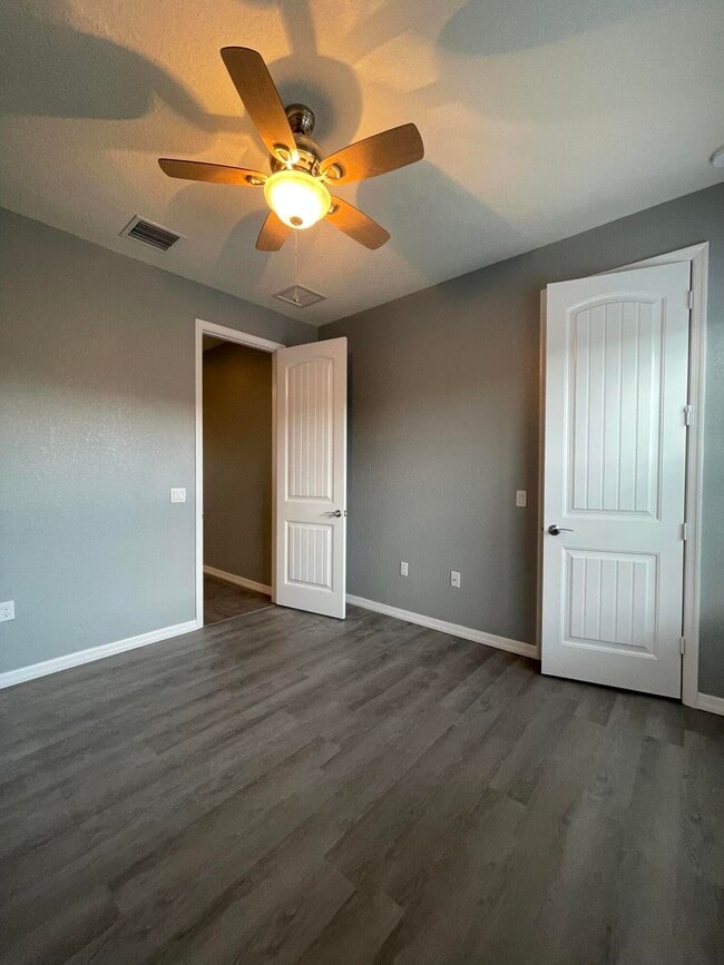 Building Photo - 4516 San Fratello Cir