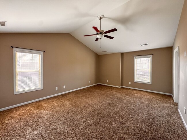 Building Photo - Beautiful 4 Bed 3.5 Bath Home in Jack Britt School District