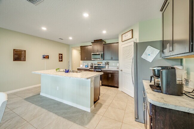 Building Photo - 4BR/2BA home located in Harvest Landing