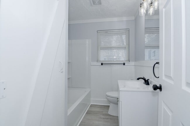 Building Photo - Fully Renovated Home in North Augusta