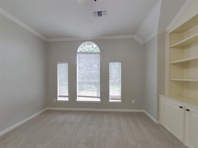 Building Photo - 7302 Emerald Glen Dr