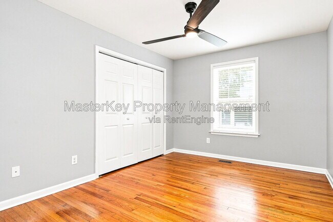 Building Photo - 1118 S State St