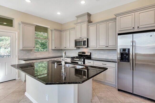 Building Photo - 222 Cheswood Forest Pl