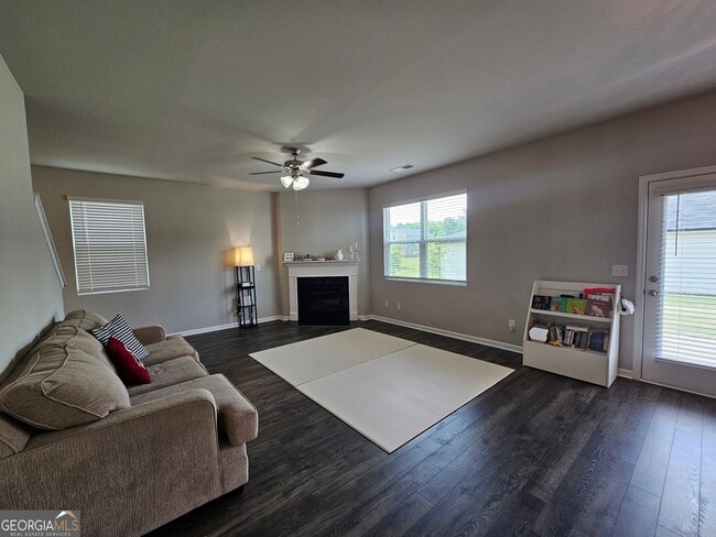 Building Photo - 52 White Spruce Wy