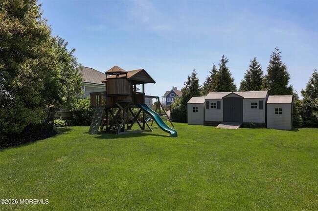 Building Photo - 69 Seaview Ave