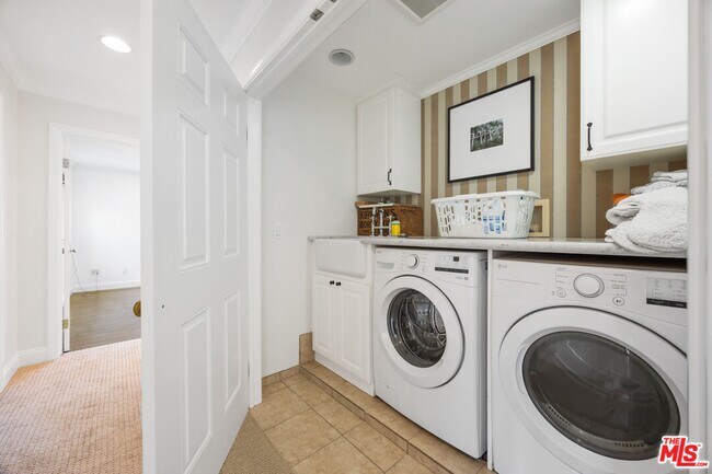 Building Photo - 12722 Halkirk St