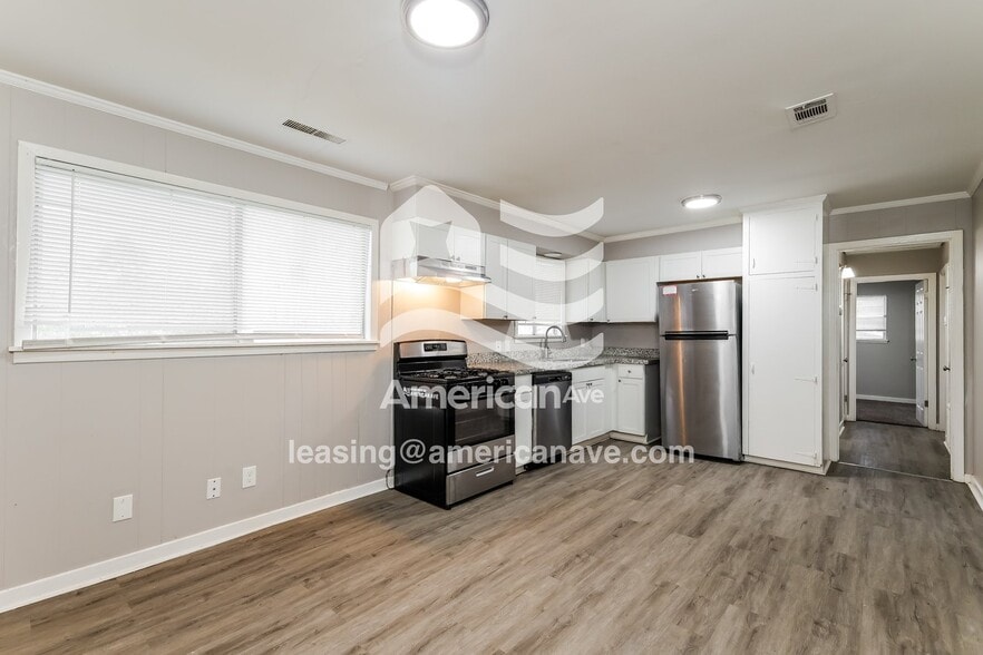 Building Photo - 1540 Maria Dr