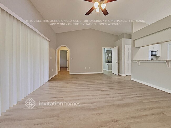 Building Photo - 2451 Sweetwater Blvd