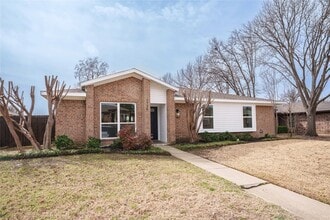 Building Photo - 1734 Sterling Ln