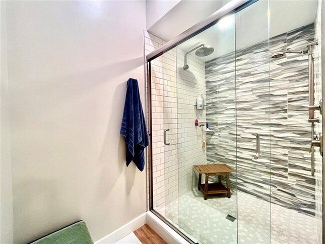 Building Photo - 6000 Key Largo Cir