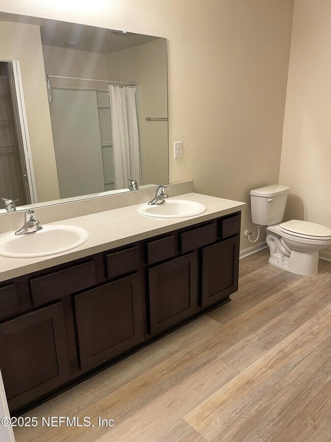 Building Photo - 272 Jarama Cir