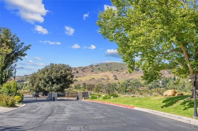 Building Photo - 5974 Ruthwood Dr