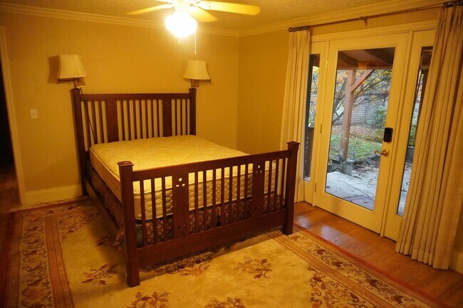 Building Photo - 24002 NE 120th Ct