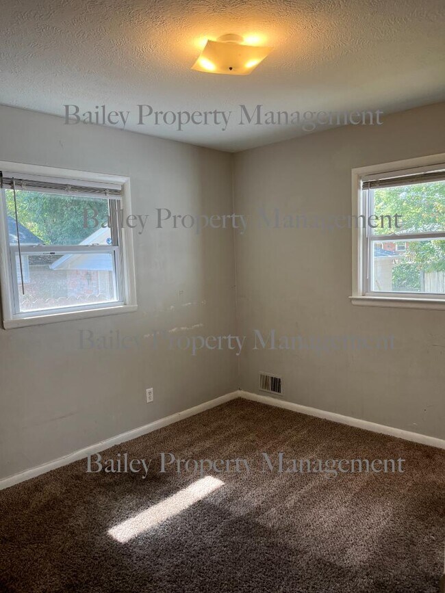 Building Photo - 6357 Doe Run Rd