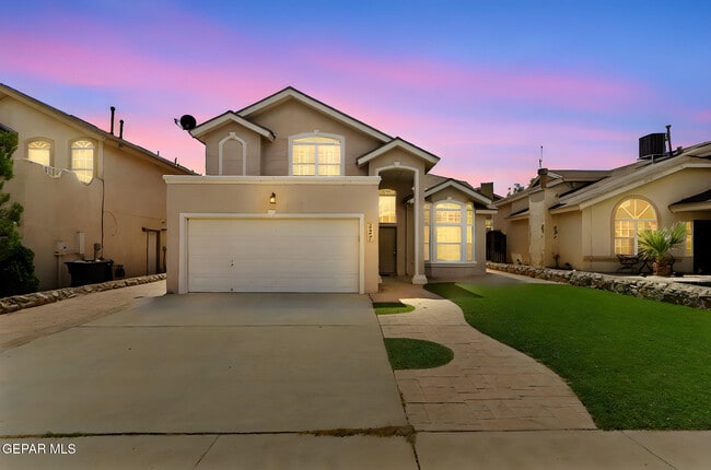 Building Photo - 527 Longleaf Pl