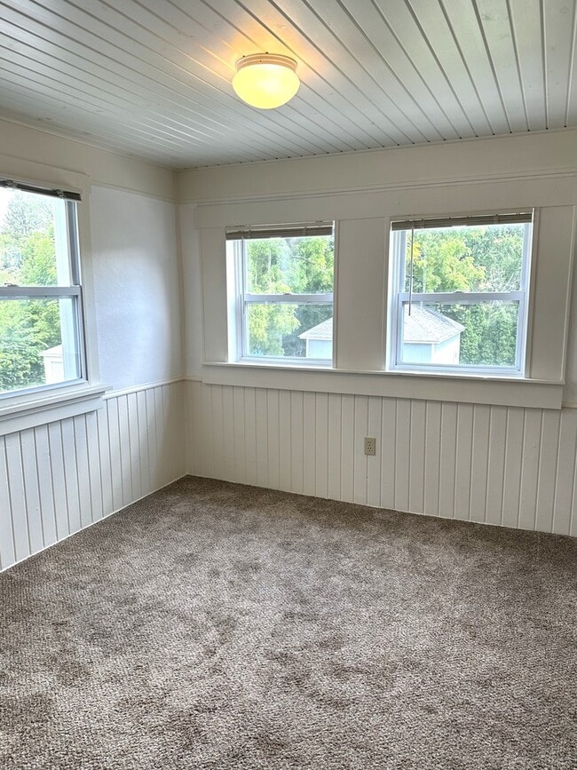 Building Photo - 820 Clay St