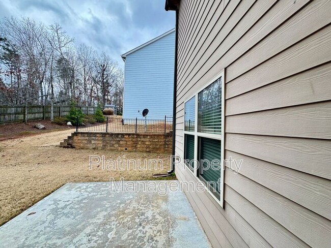 Building Photo - 4215 Hopewell Manor Dr